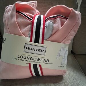 NWT HUNTER WOMEN'S TWO PIECE LOUNGEWEAR SET- PINK- MEDIUM